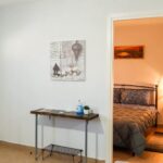 Στην είσοδο έχουμε βάλει όλη μας την αγάπη για να νιώσετε σαν στο σπίτι σας